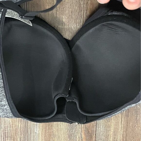 Victoria Secret VSX Knockout Black/Gray Front Zip Padded Sports Bra Size 34DDD - Picture 6 of 10